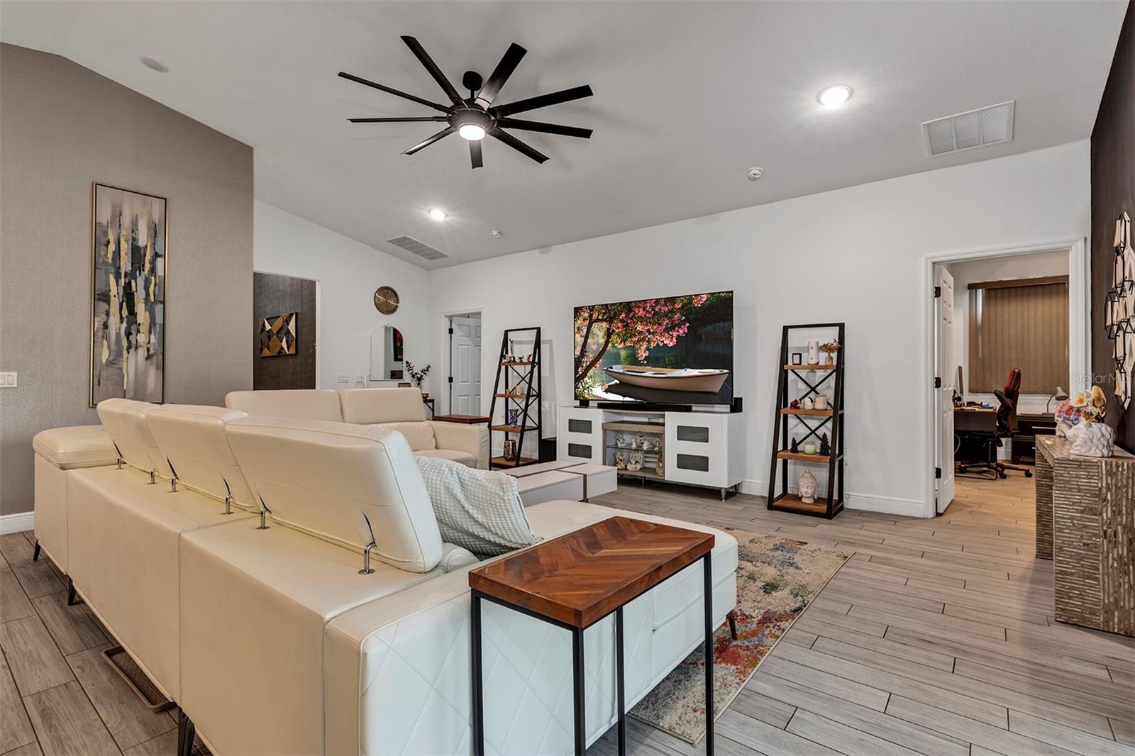 VILLA SORRENTO - Residential