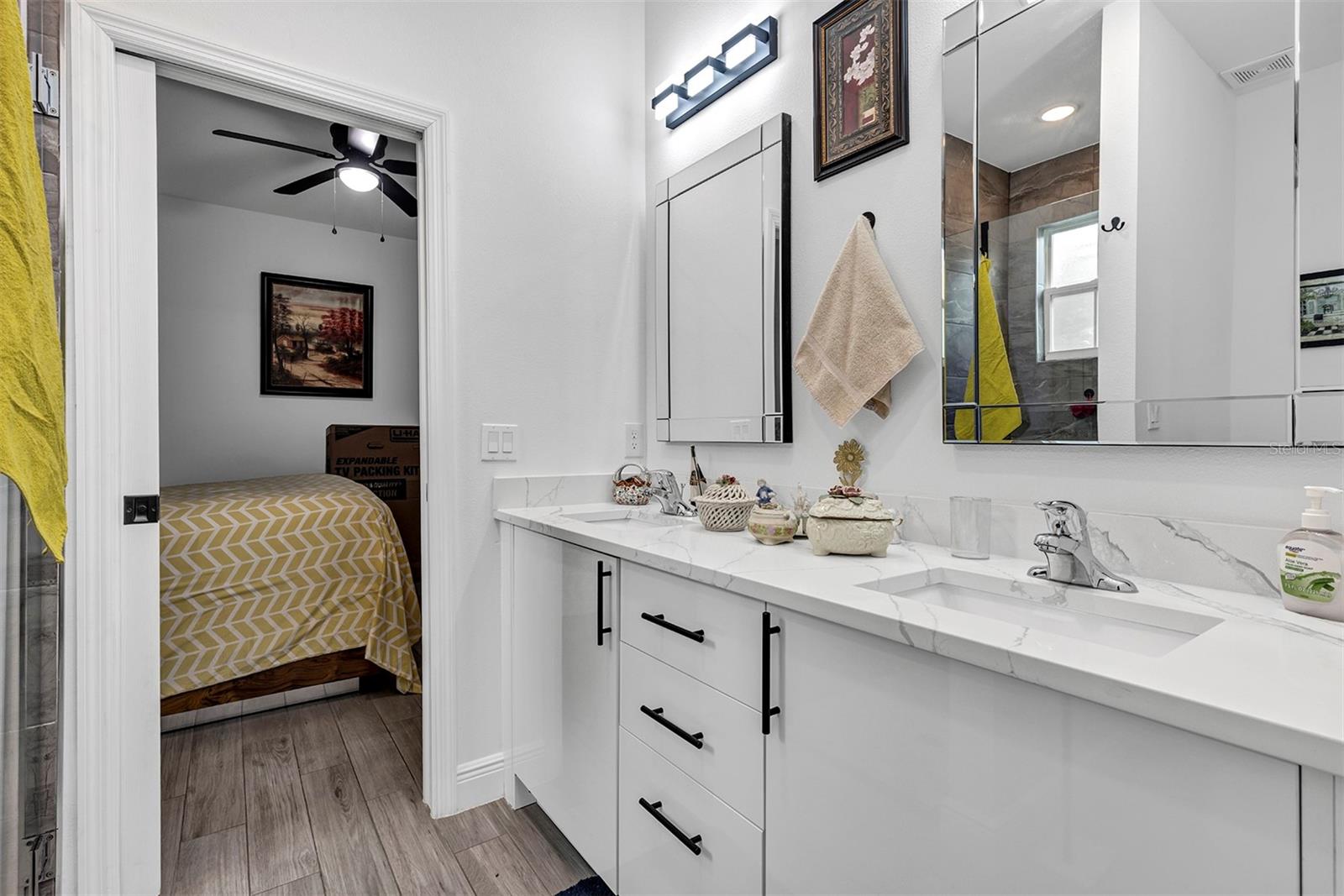 VILLA SORRENTO - Residential