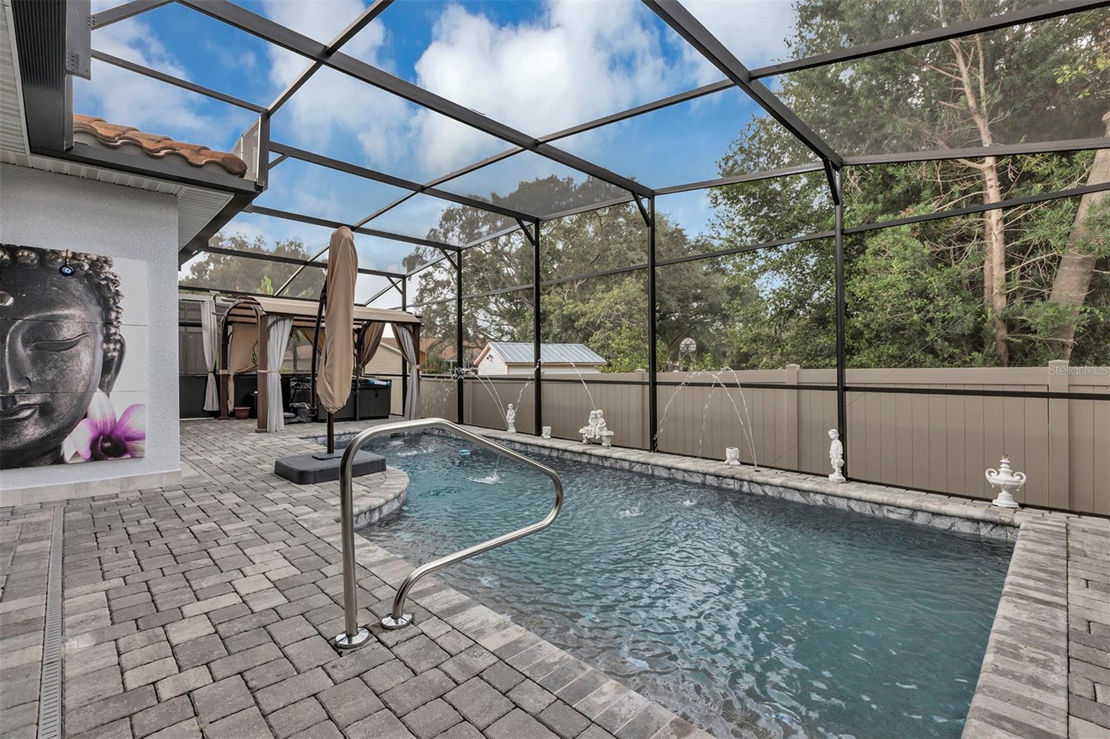 VILLA SORRENTO - Residential