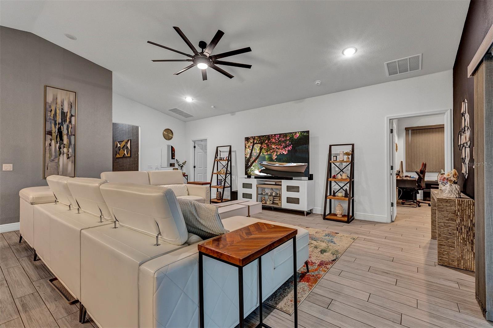 VILLA SORRENTO - Residential