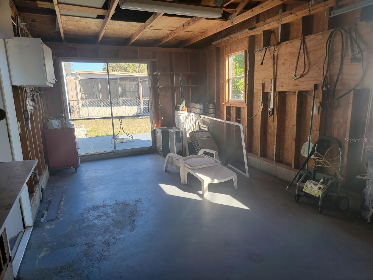 PORT CHARLOTTE SUB 15 - Residential Lease