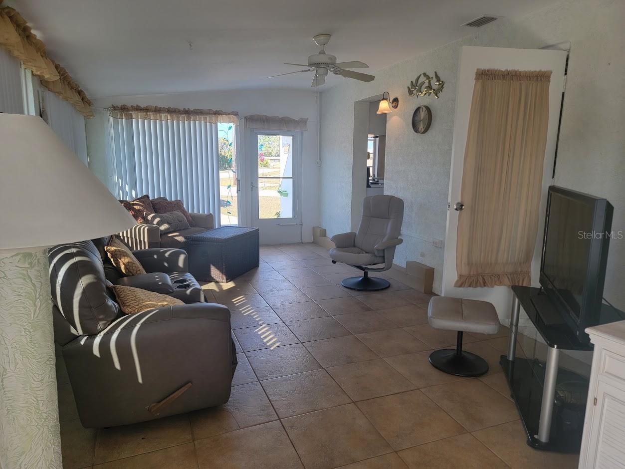 PORT CHARLOTTE SUB 15 - Residential Lease