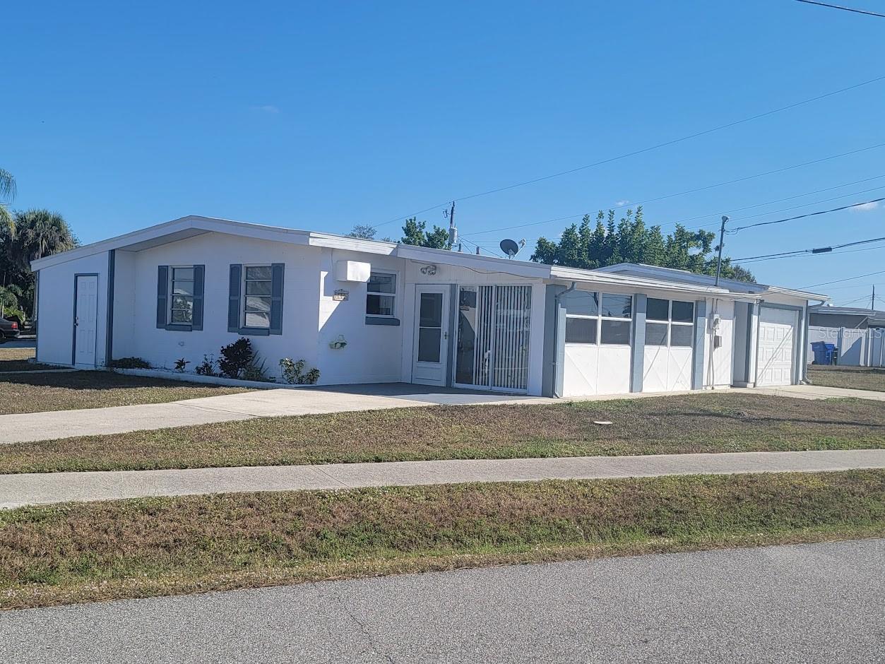 PORT CHARLOTTE SUB 15 - Residential Lease