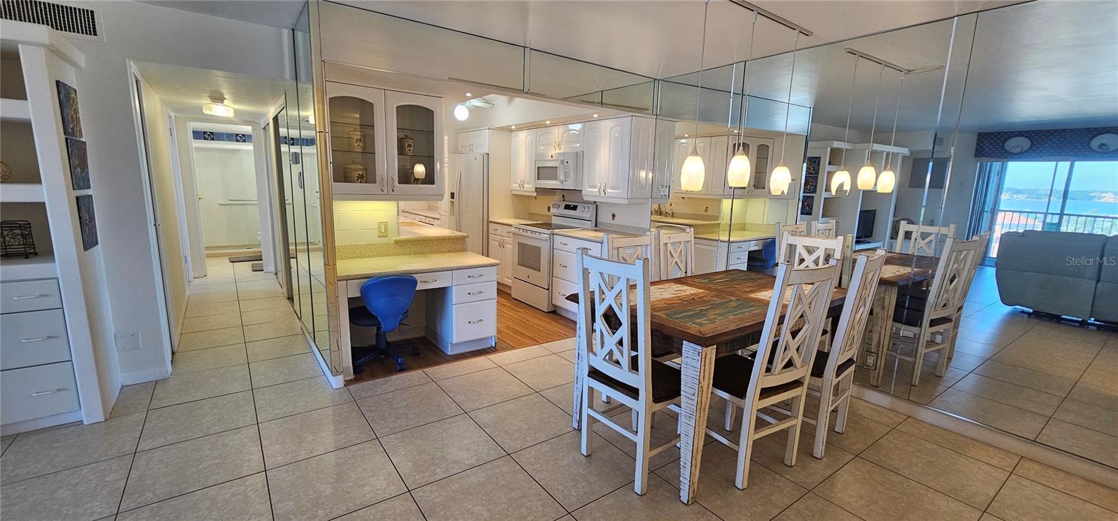 PARADISE ISLAND TOWERS CONDO - Residential Lease