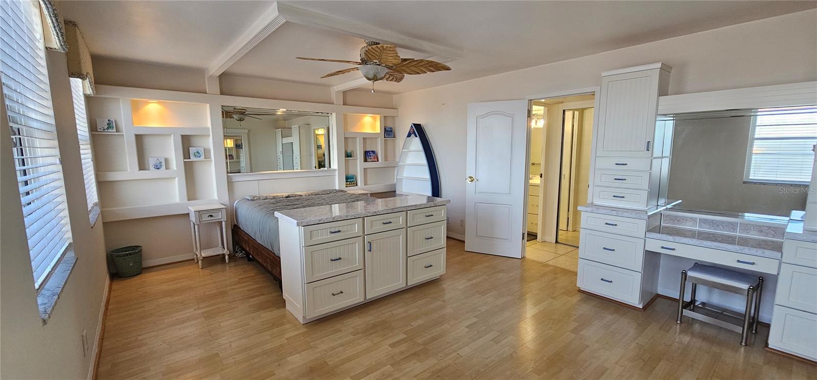 PARADISE ISLAND TOWERS CONDO - Residential Lease