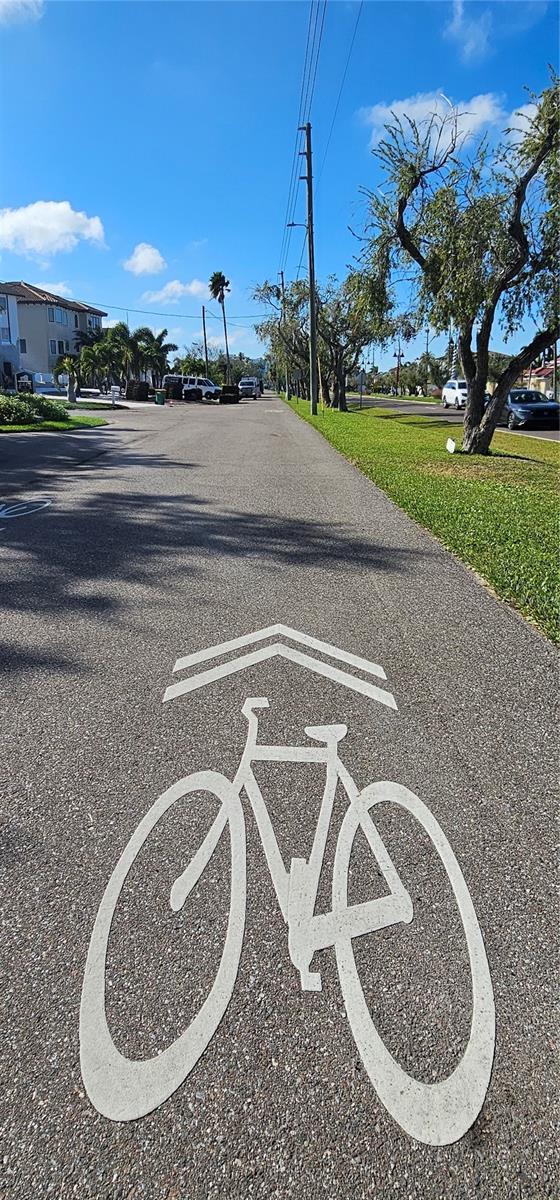 PARADISE ISLAND TOWERS CONDO - Residential Lease