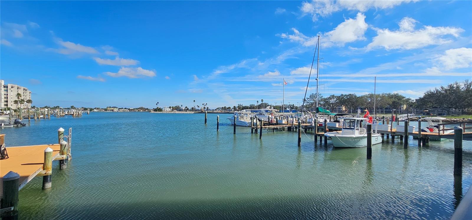 PARADISE ISLAND TOWERS CONDO - Residential Lease