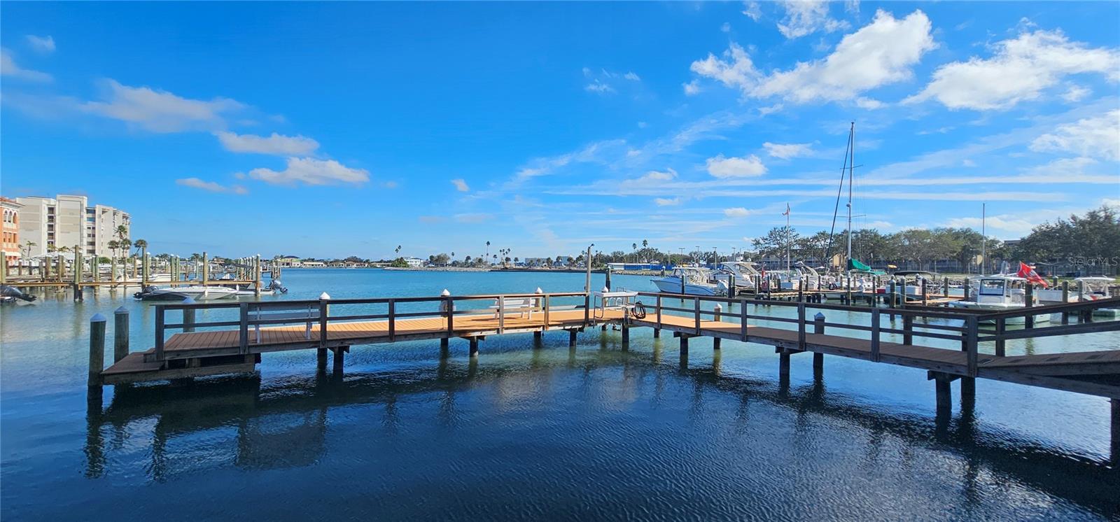 PARADISE ISLAND TOWERS CONDO - Residential Lease