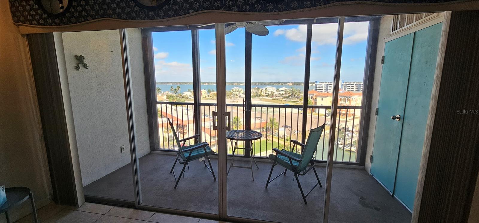 PARADISE ISLAND TOWERS CONDO - Residential Lease