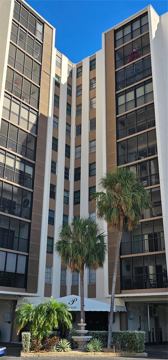 PARADISE ISLAND TOWERS CONDO - Residential Lease