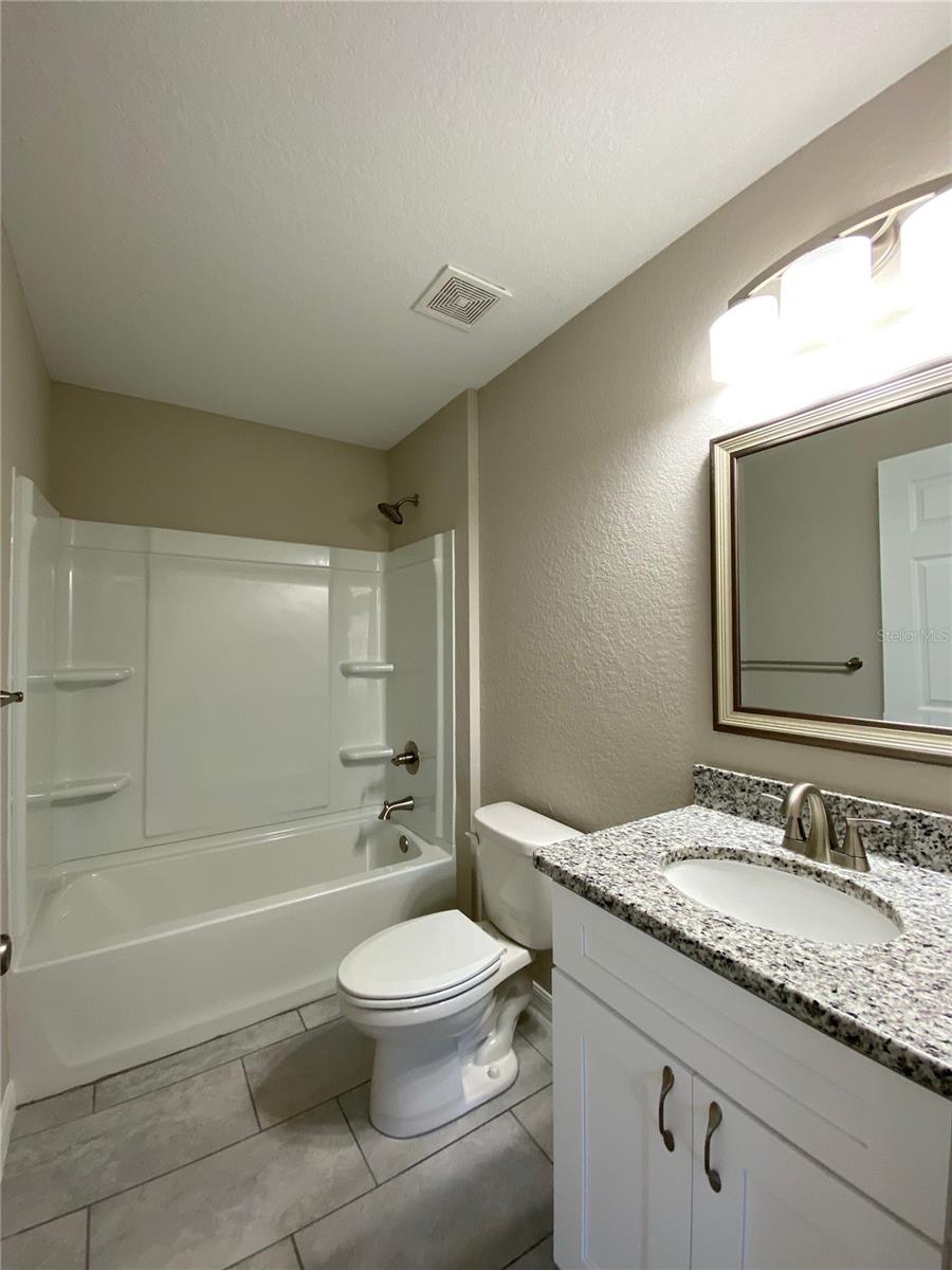 MARION OAKS UN 03 - Residential Lease