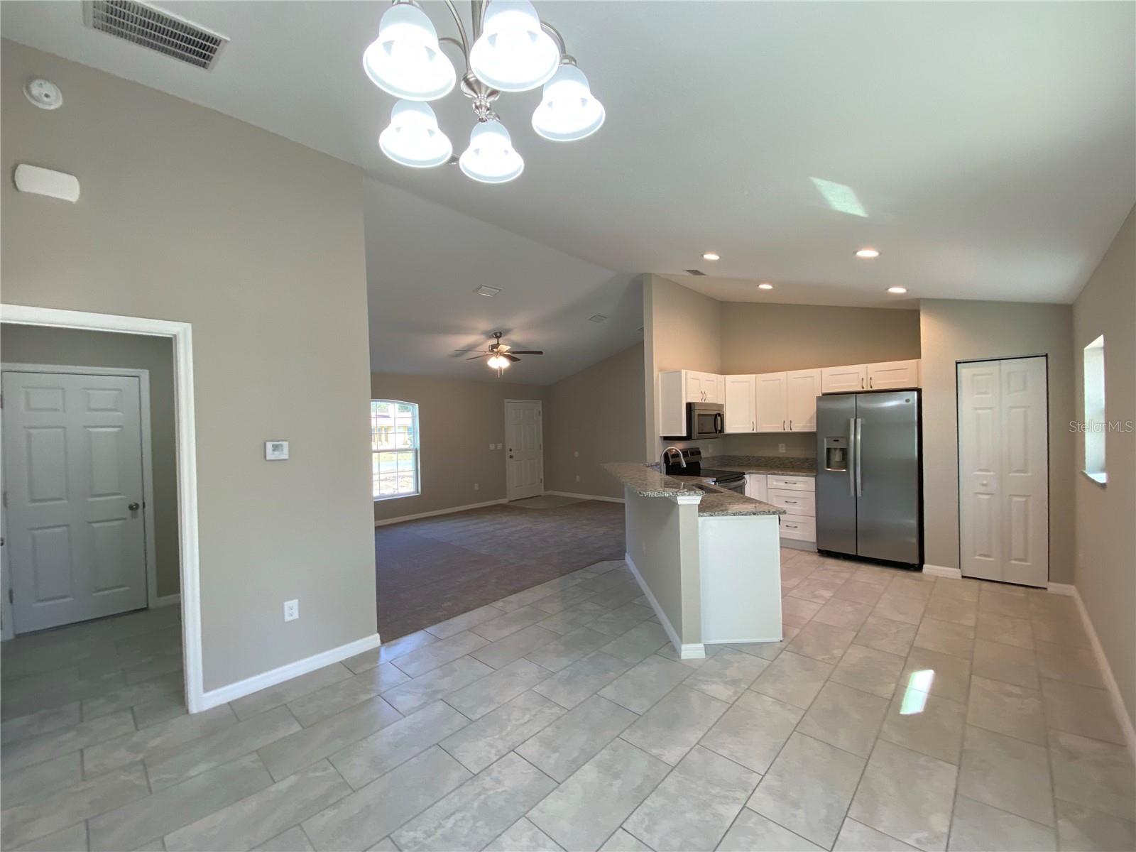 MARION OAKS UN 03 - Residential Lease