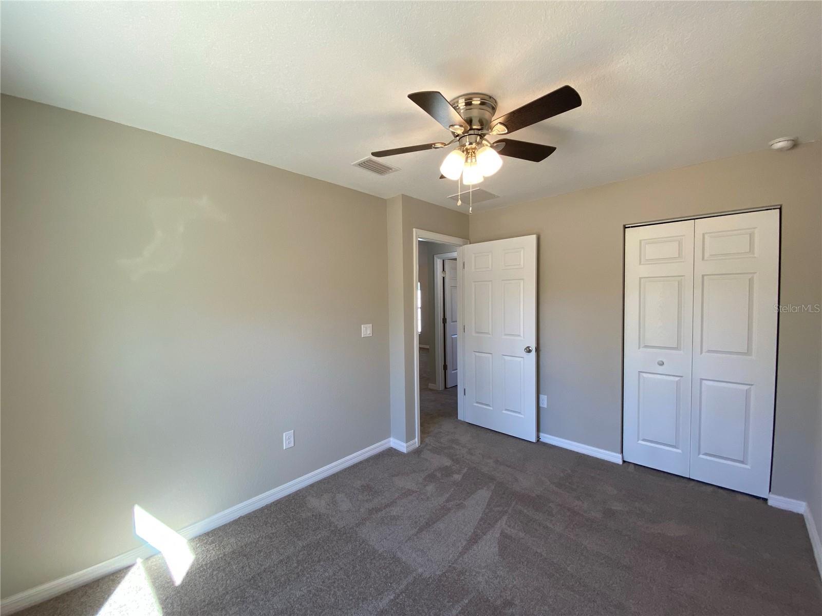 MARION OAKS UN 03 - Residential Lease