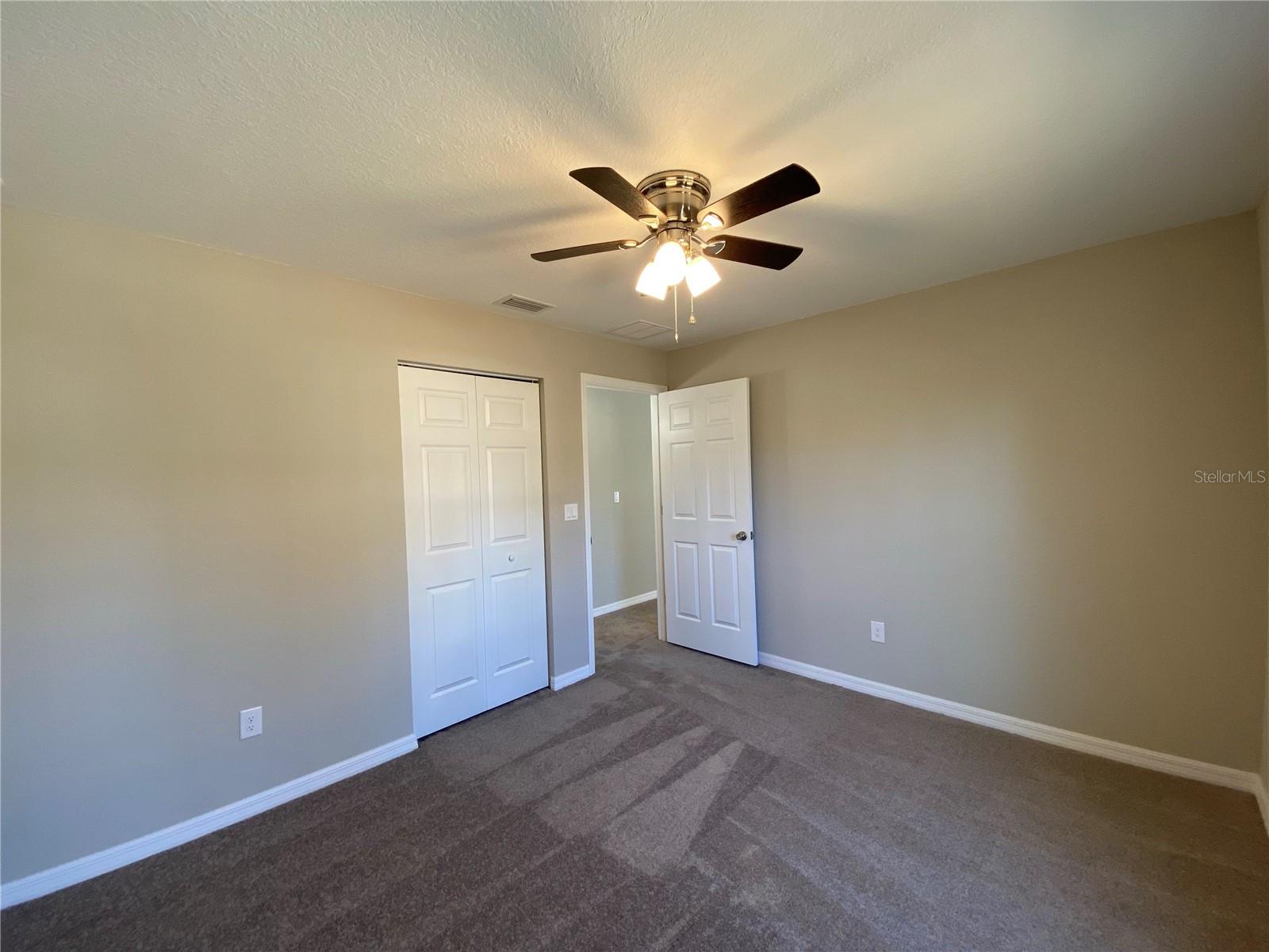 MARION OAKS UN 03 - Residential Lease