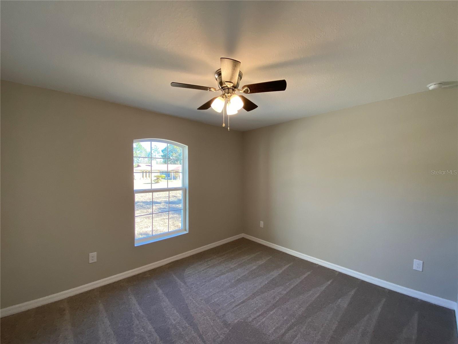 MARION OAKS UN 03 - Residential Lease