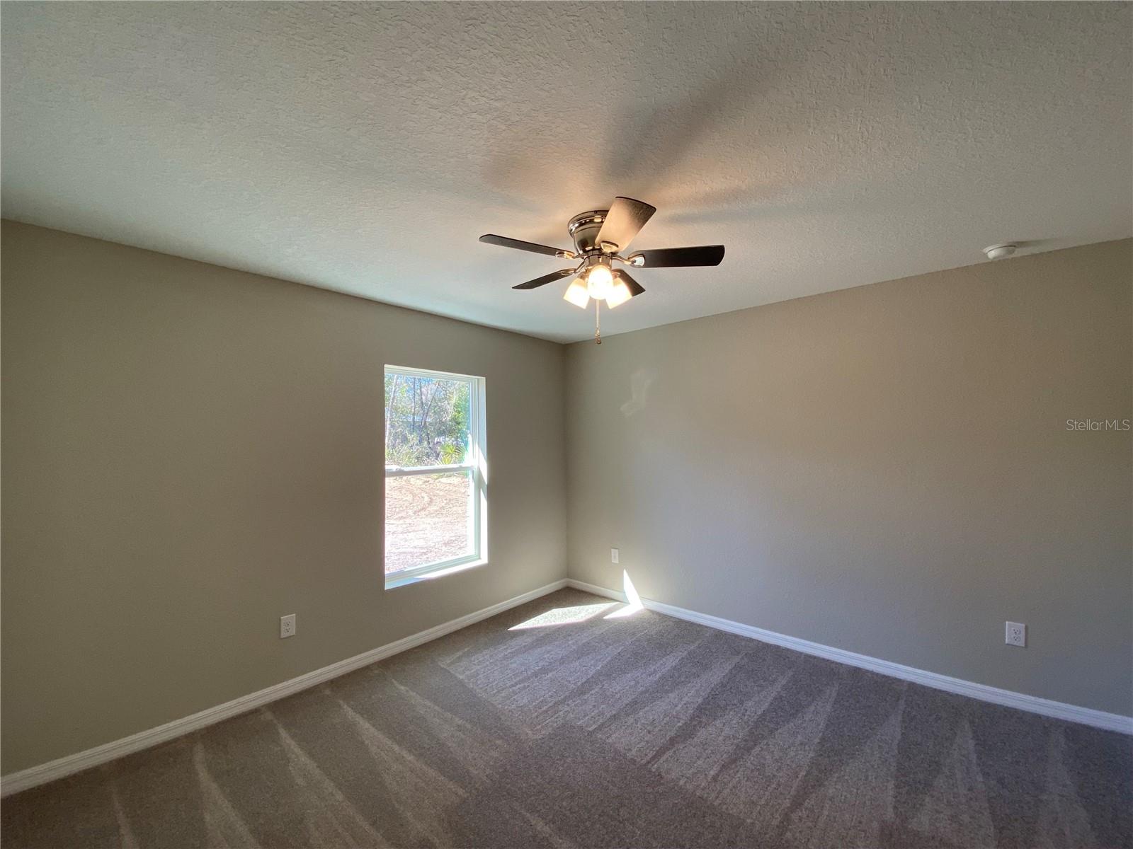 MARION OAKS UN 03 - Residential Lease