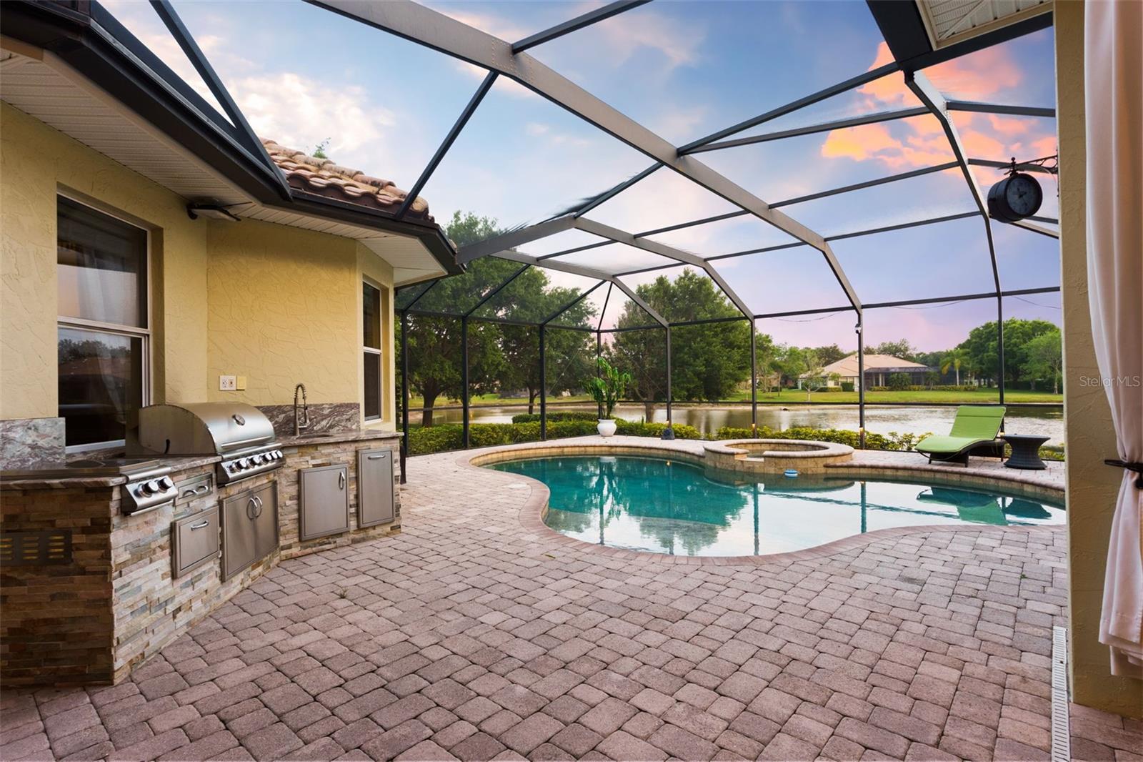 NORTHBRIDGE AT LAKE PRETTY - Residential