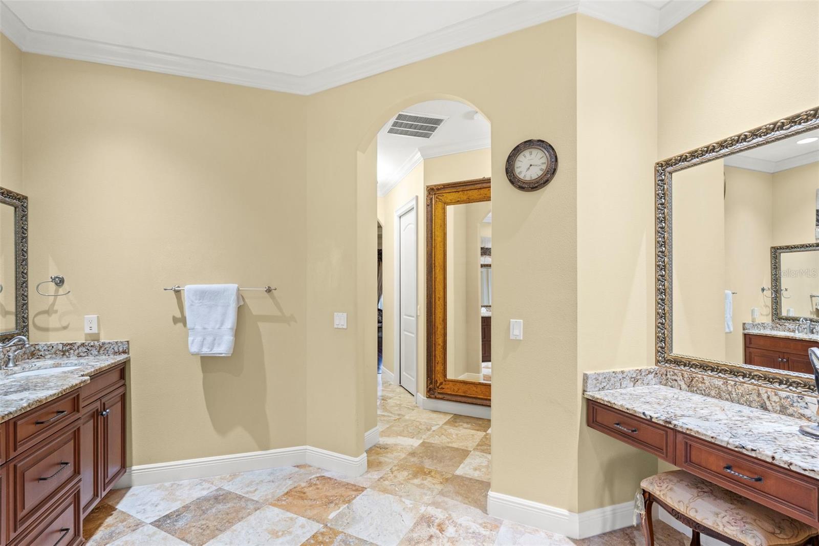 NORTHBRIDGE AT LAKE PRETTY - Residential