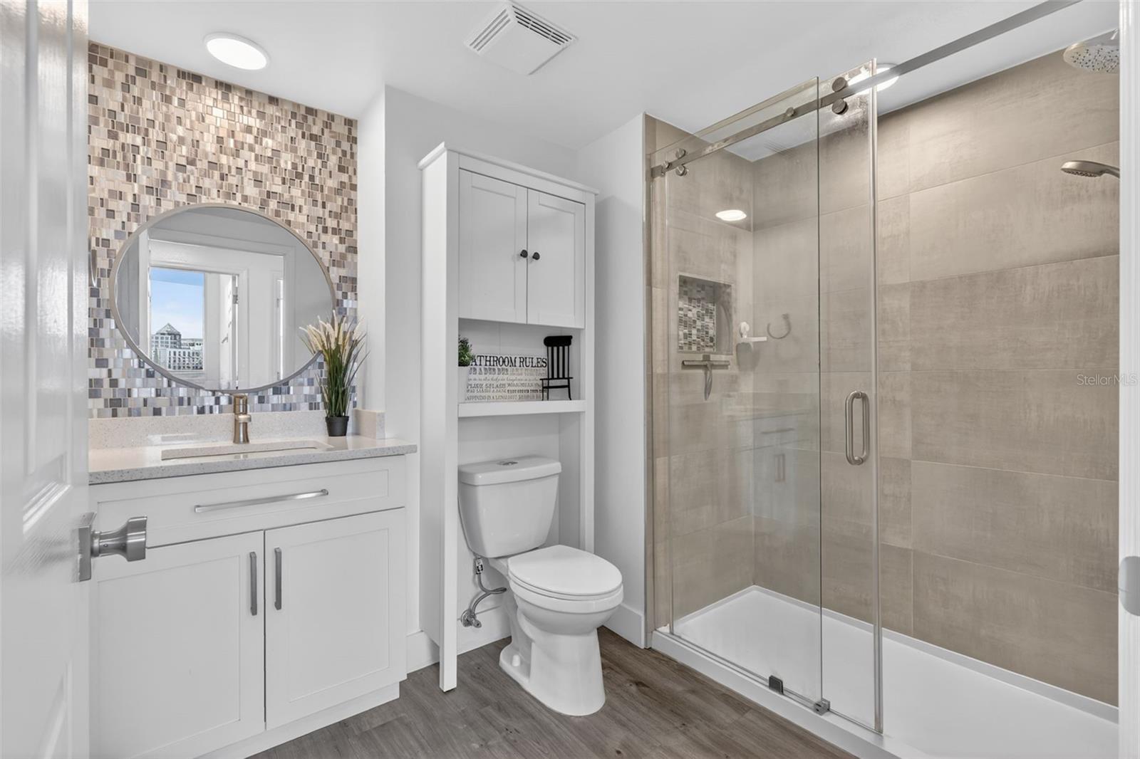 WAVERLY/LK EOLA - Residential