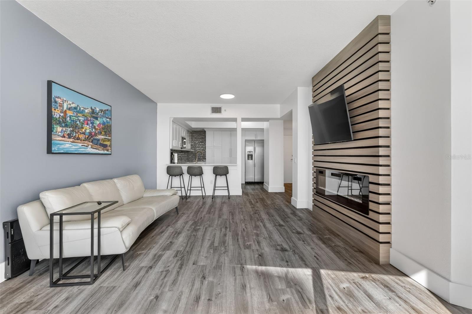 WAVERLY/LK EOLA - Residential