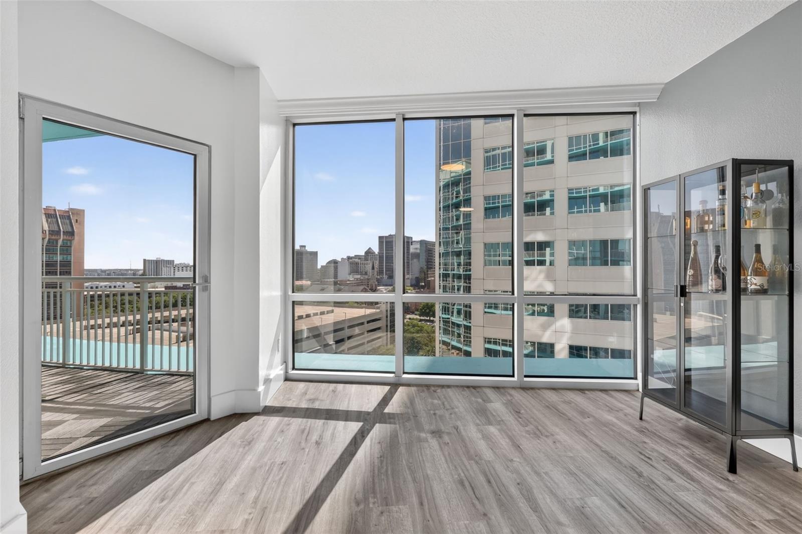 WAVERLY/LK EOLA - Residential