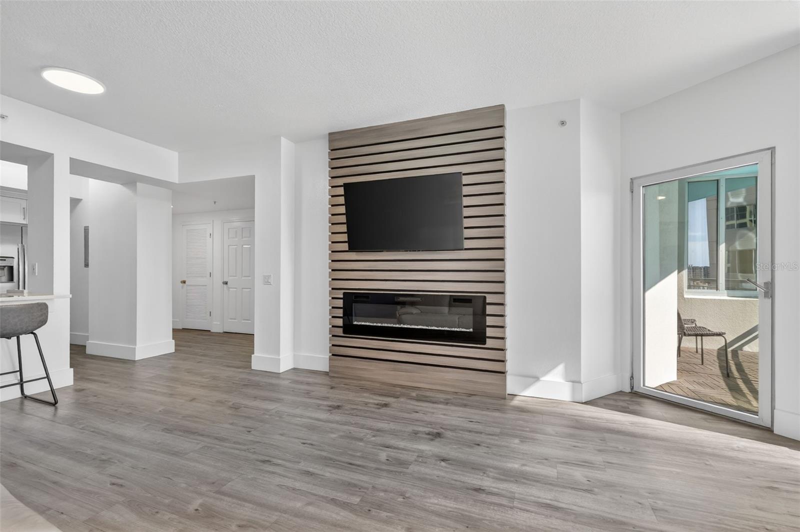 WAVERLY/LK EOLA - Residential