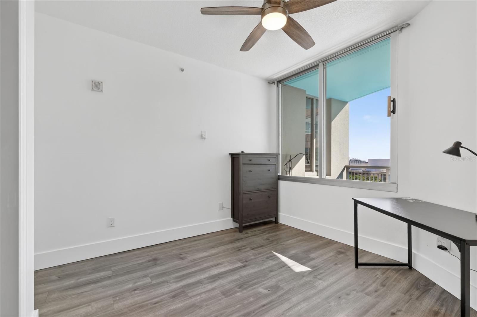 WAVERLY/LK EOLA - Residential