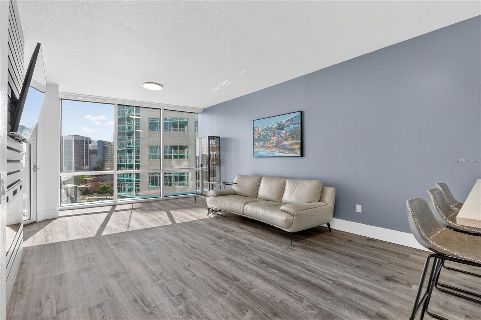 WAVERLY/LK EOLA - Residential