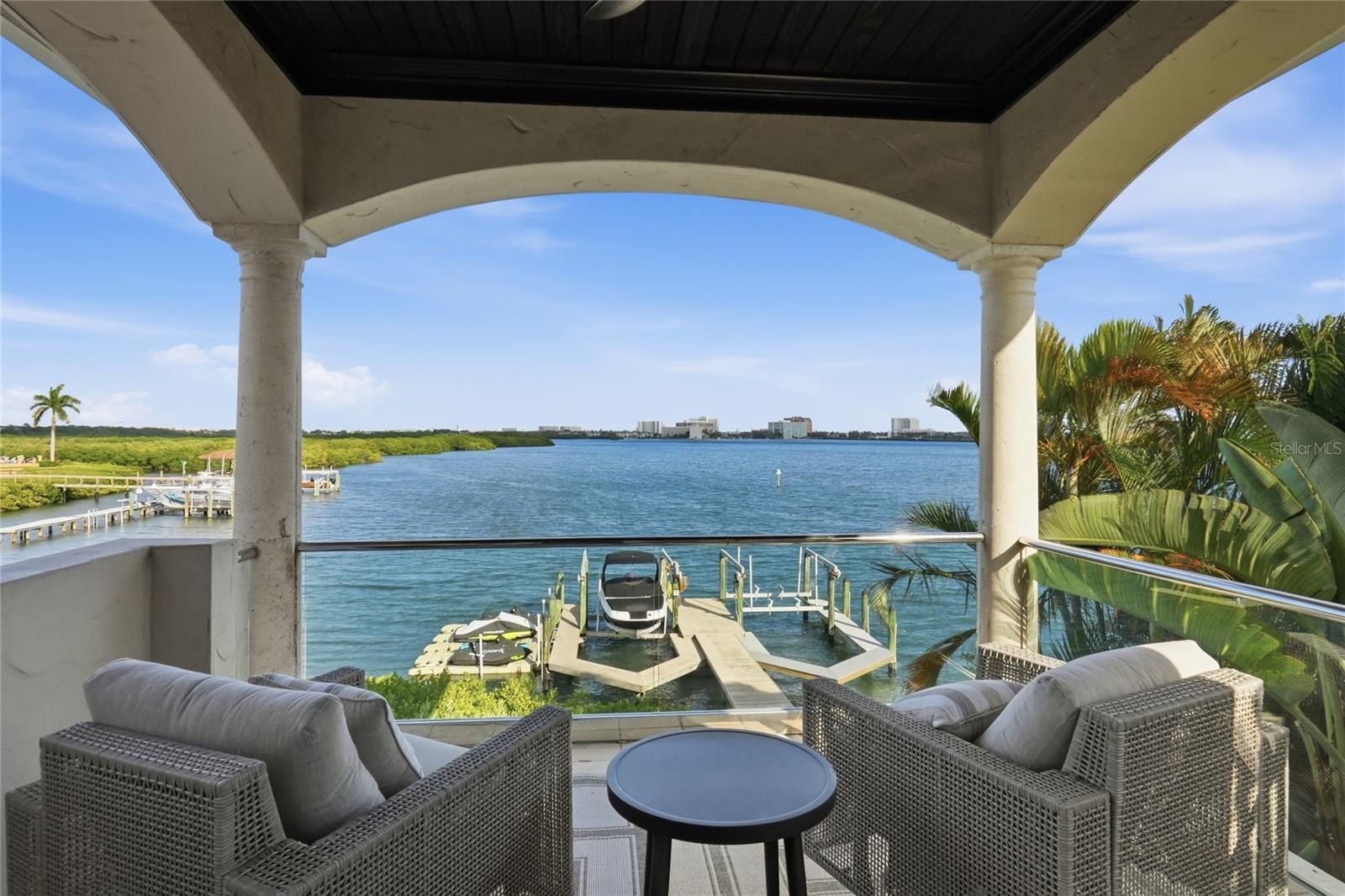 THE RESERVE OF OLD TAMPA BAY - Residential