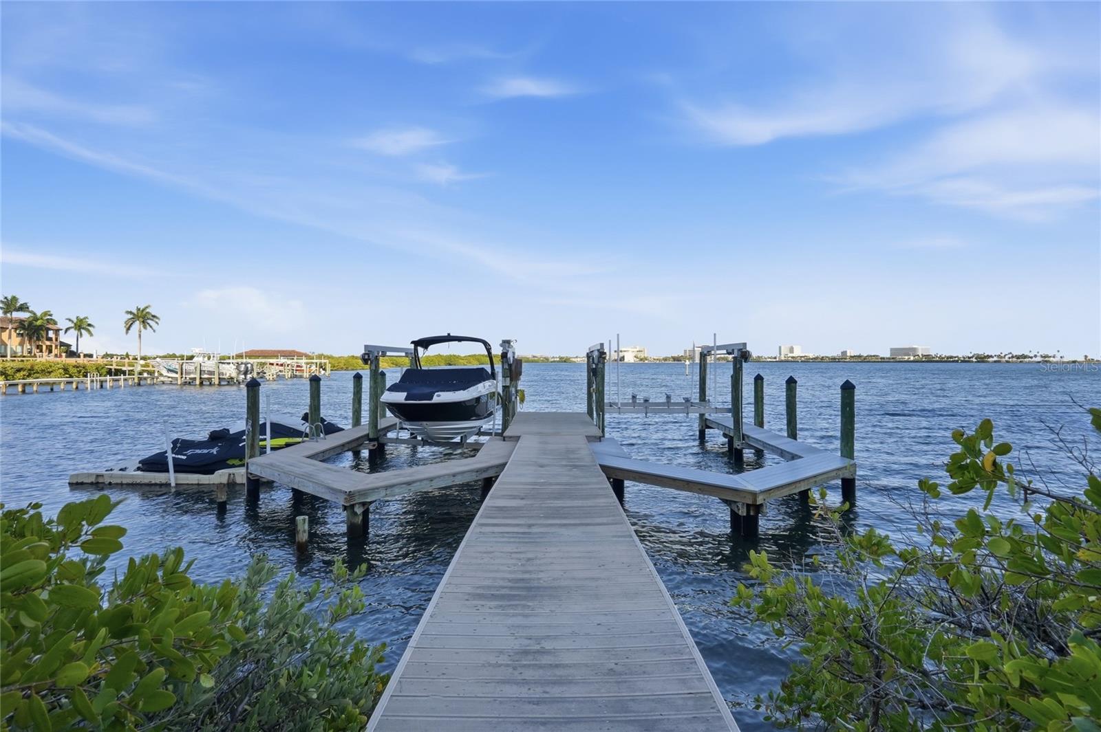 THE RESERVE OF OLD TAMPA BAY - Residential