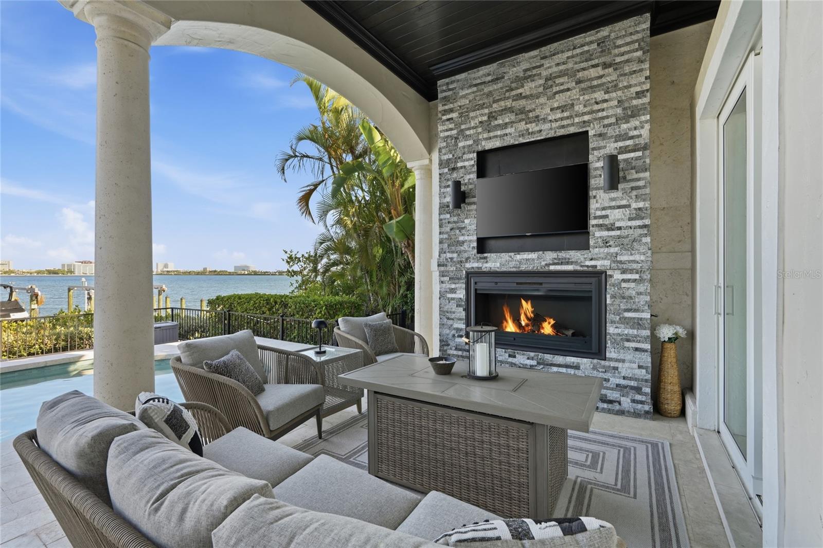 THE RESERVE OF OLD TAMPA BAY - Residential