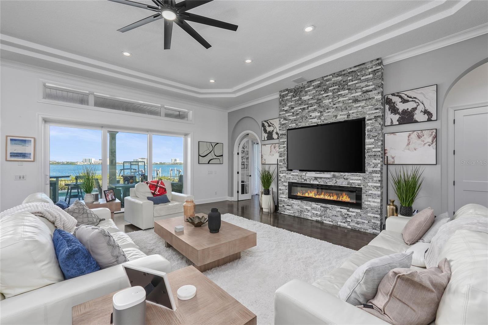 THE RESERVE OF OLD TAMPA BAY - Residential