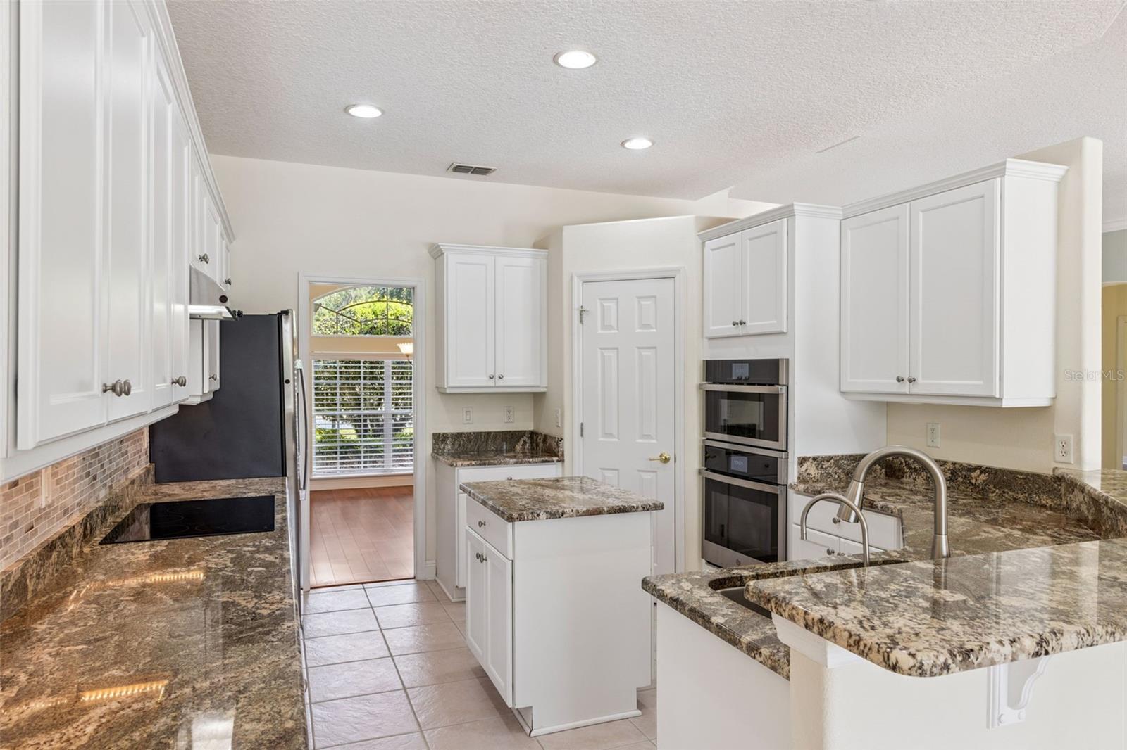 WENTWORTH ESTATES - Residential