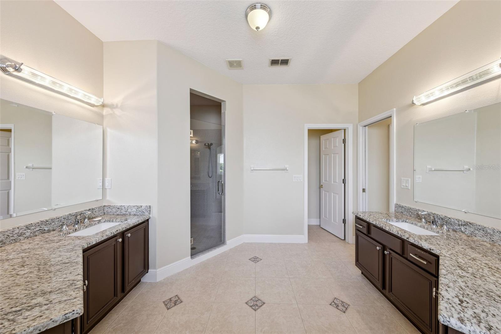 WENTWORTH ESTATES - Residential