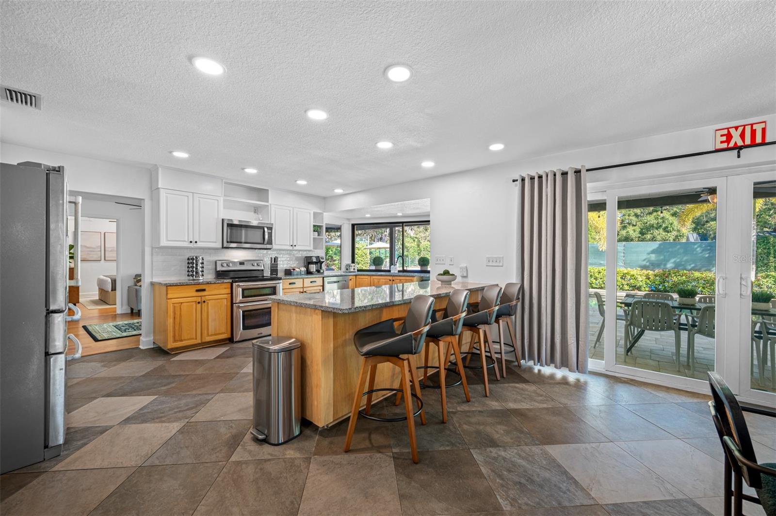 Presenting a truly exceptional estate in the highly sought-after Old O – image 36