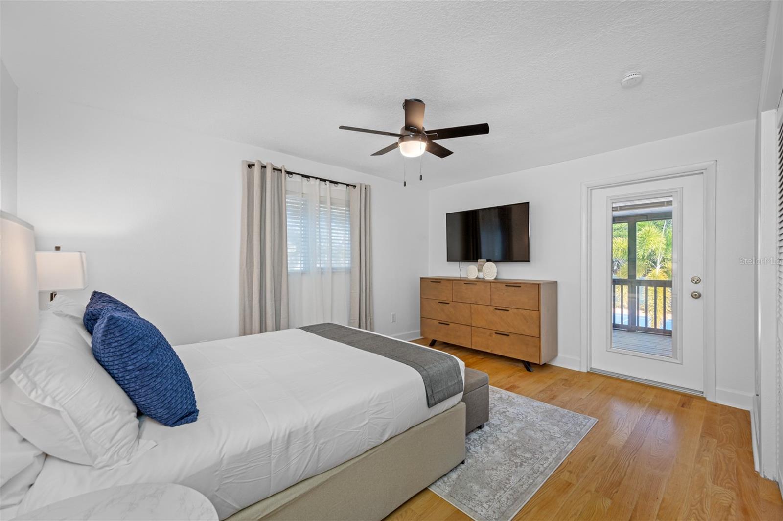 Presenting a truly exceptional estate in the highly sought-after Old O – image 51