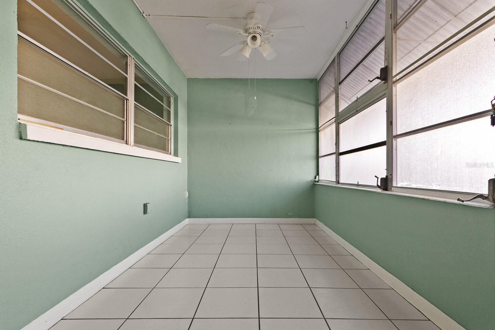 TOWN APTS CONDO - Residential