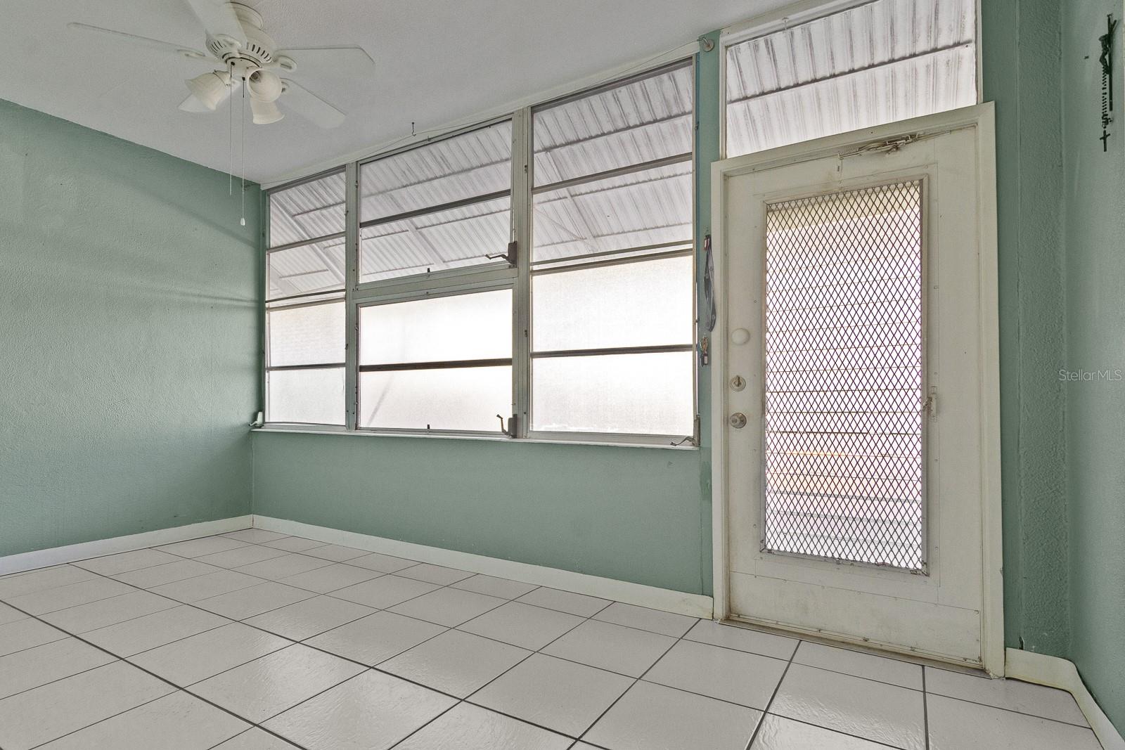 TOWN APTS CONDO - Residential