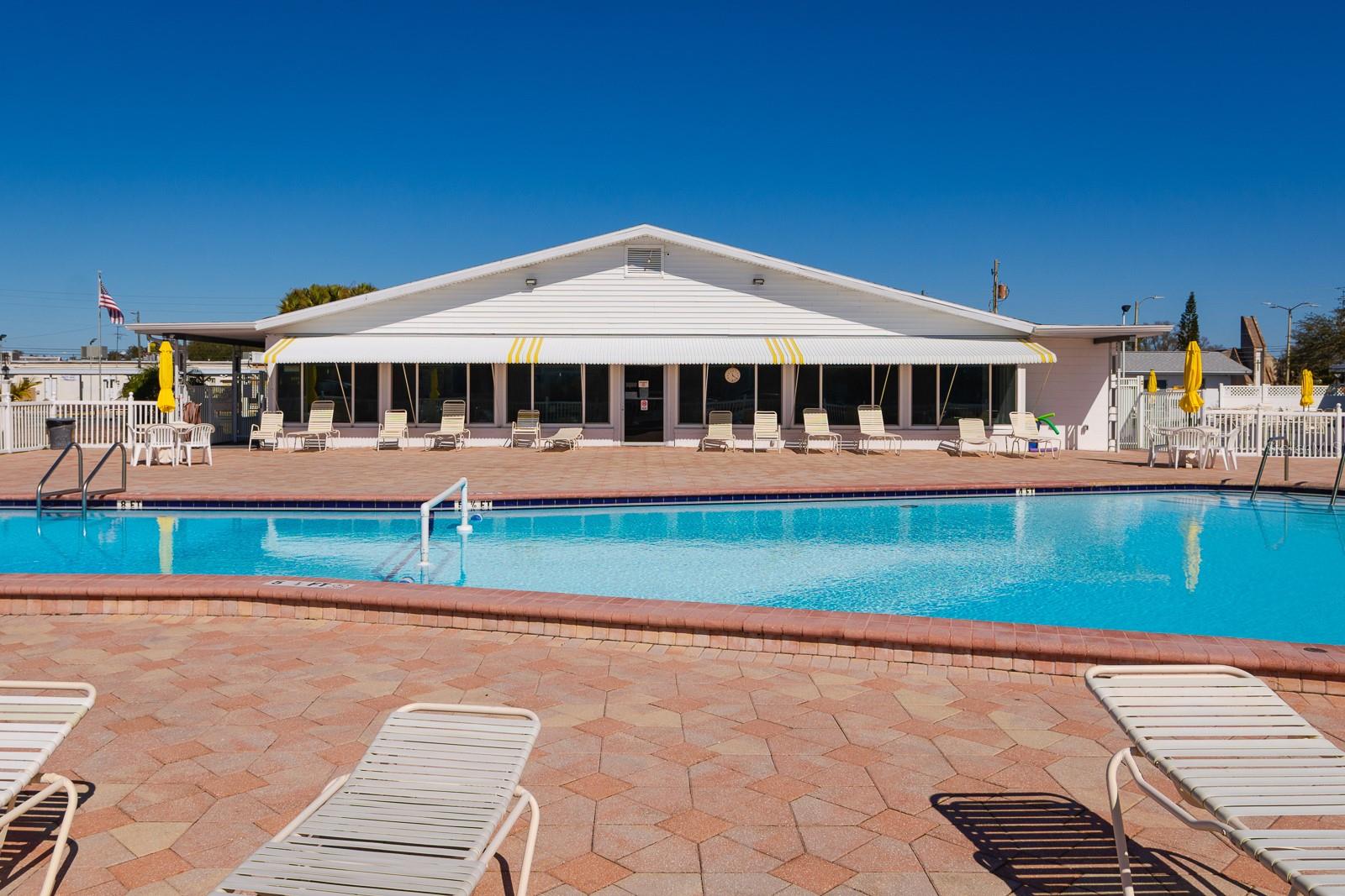 TOWN APTS CONDO - Residential