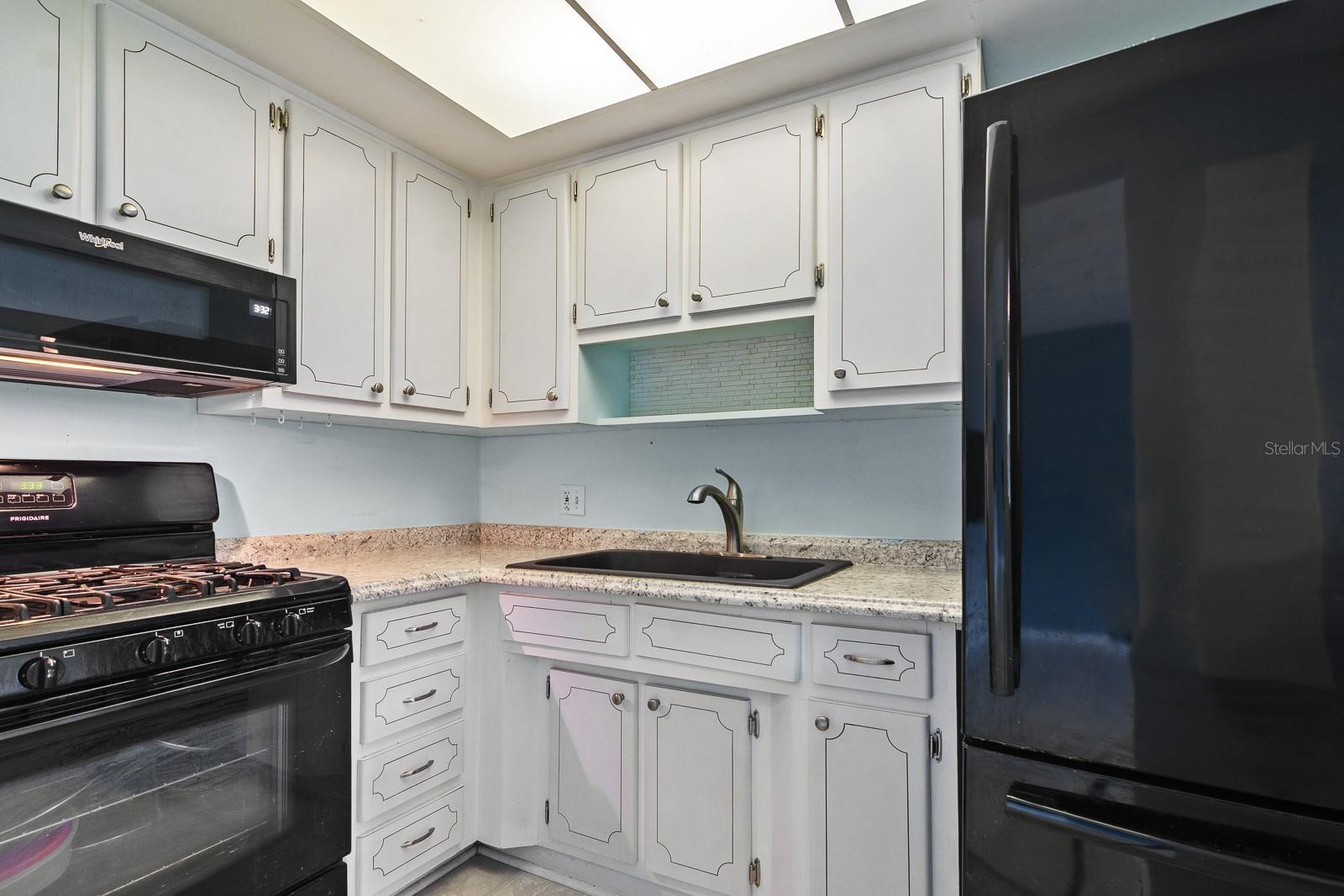 TOWN APTS CONDO - Residential