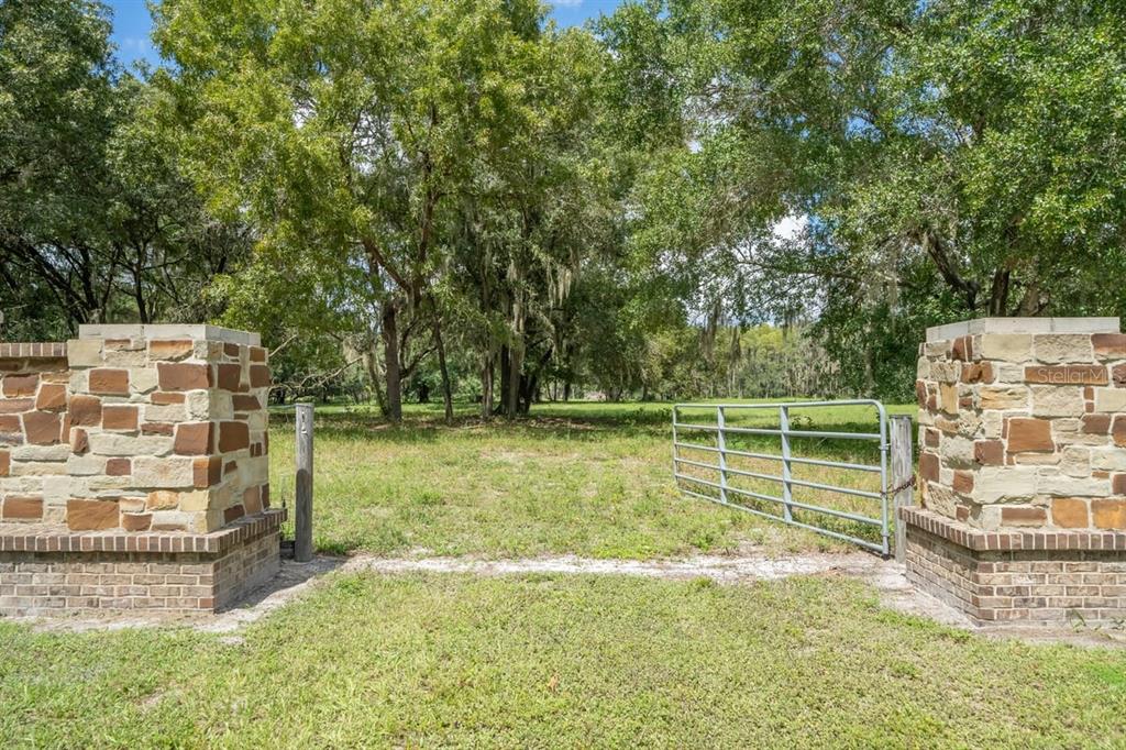 TWIN LAKES OF KEYSTONE - Land