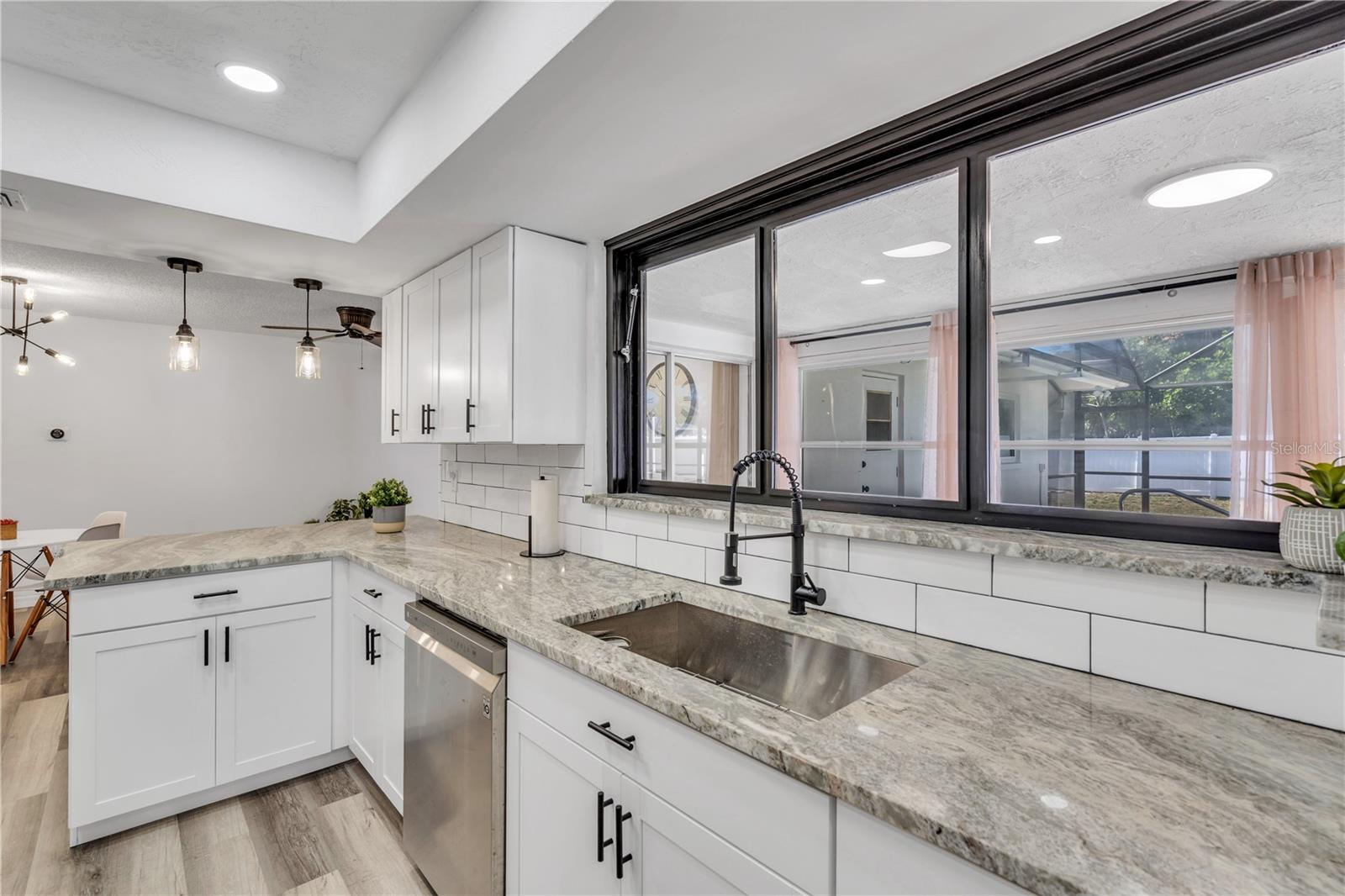 WEST BAYOU - Residential Lease