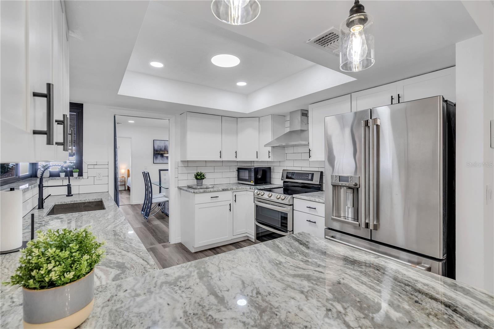 WEST BAYOU - Residential Lease