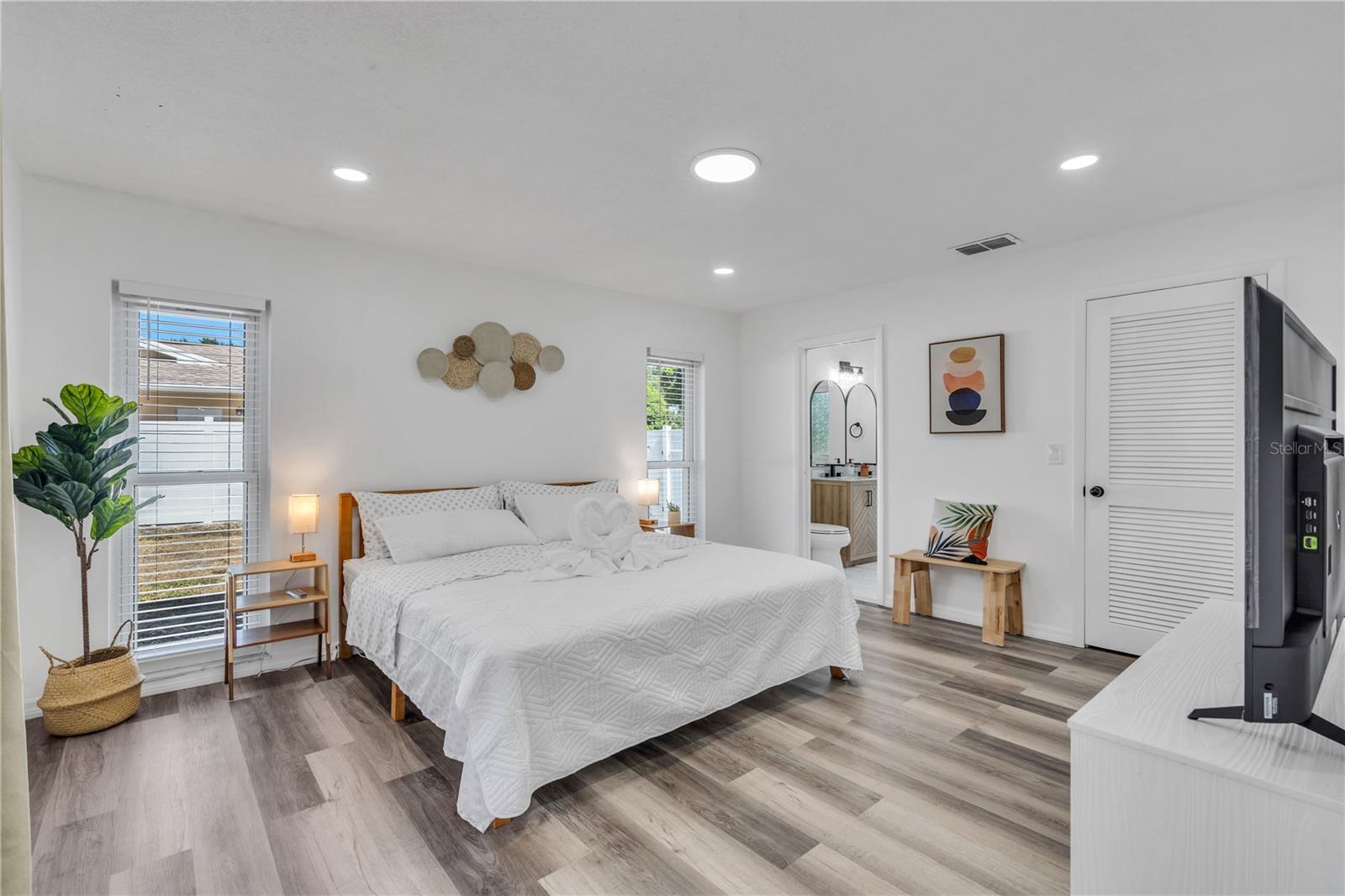 WEST BAYOU - Residential Lease