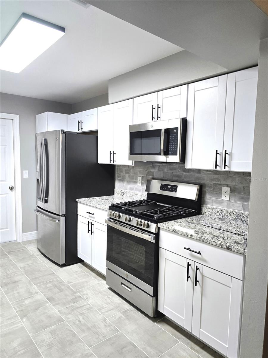 DELTONA LAKES UNIT 25 - Residential