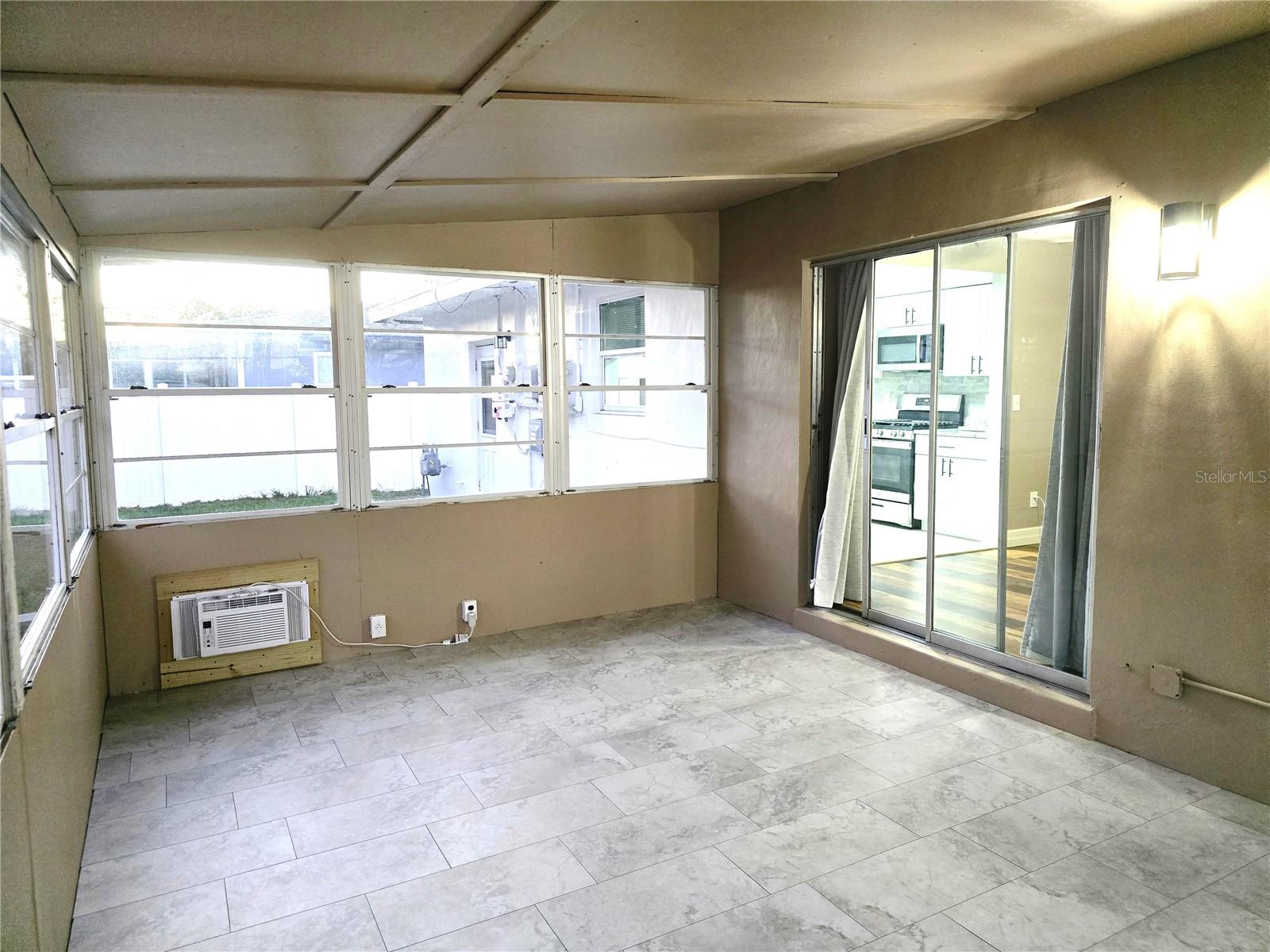 DELTONA LAKES UNIT 25 - Residential