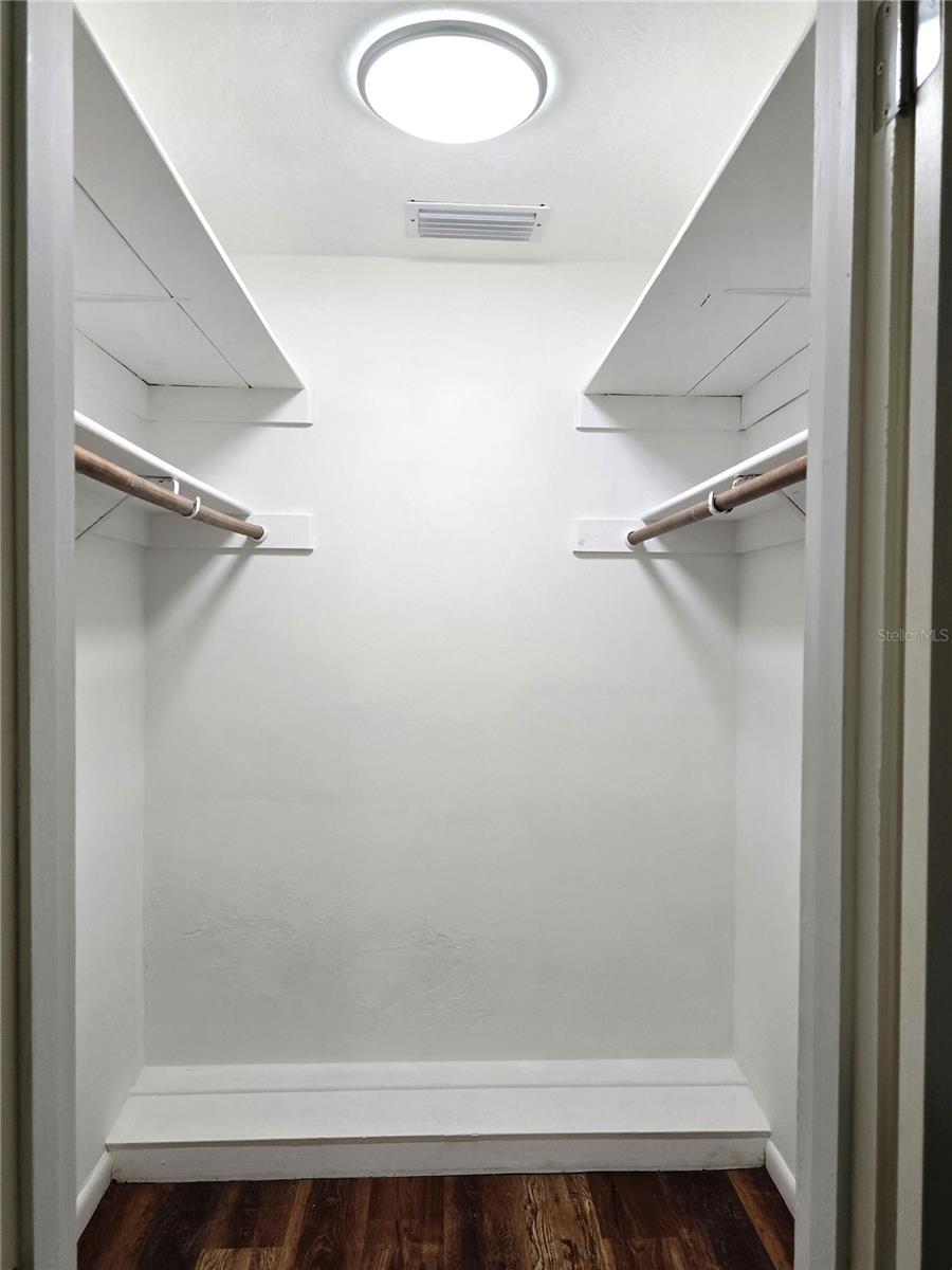 DELTONA LAKES UNIT 25 - Residential