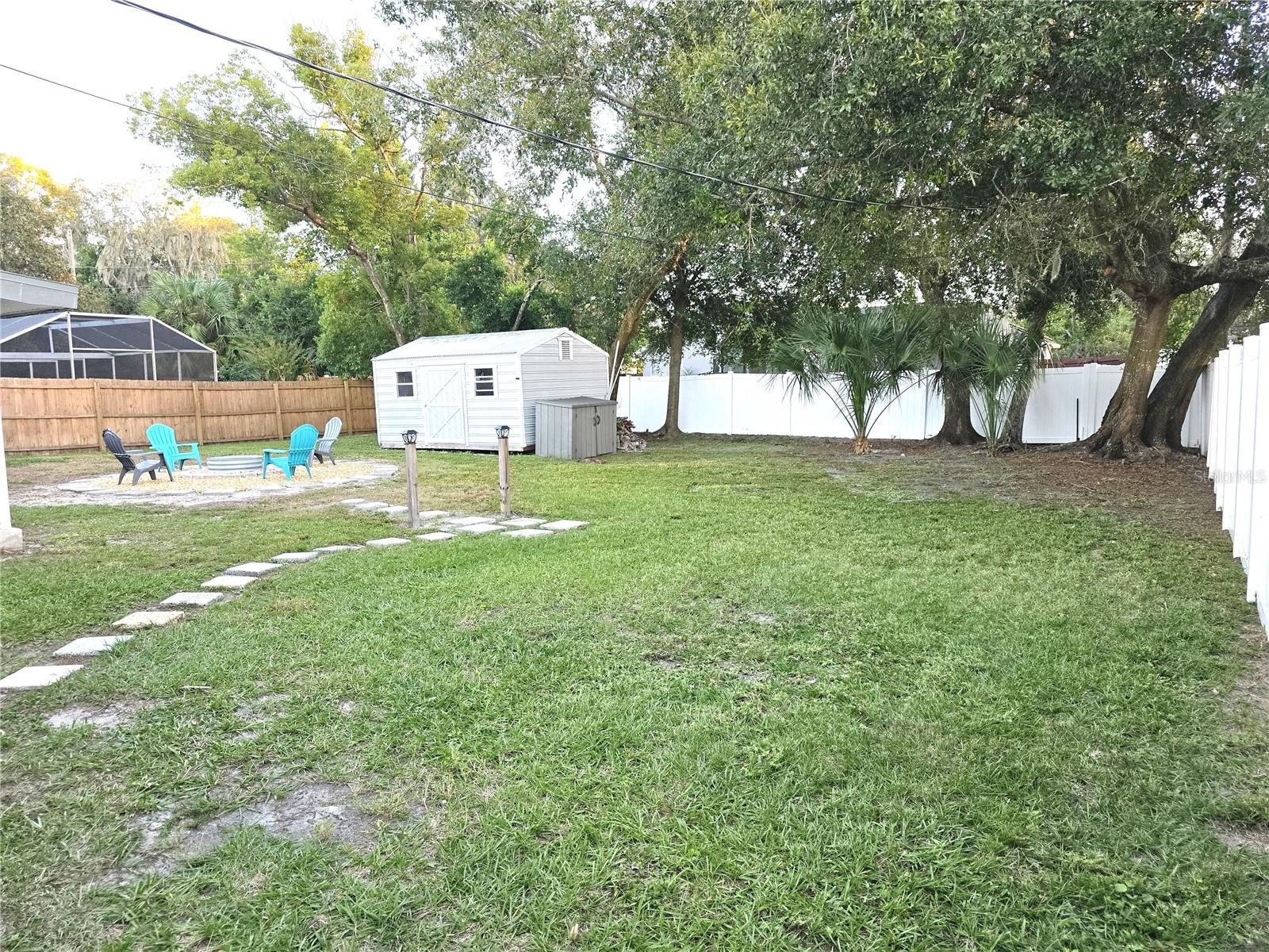 DELTONA LAKES UNIT 25 - Residential