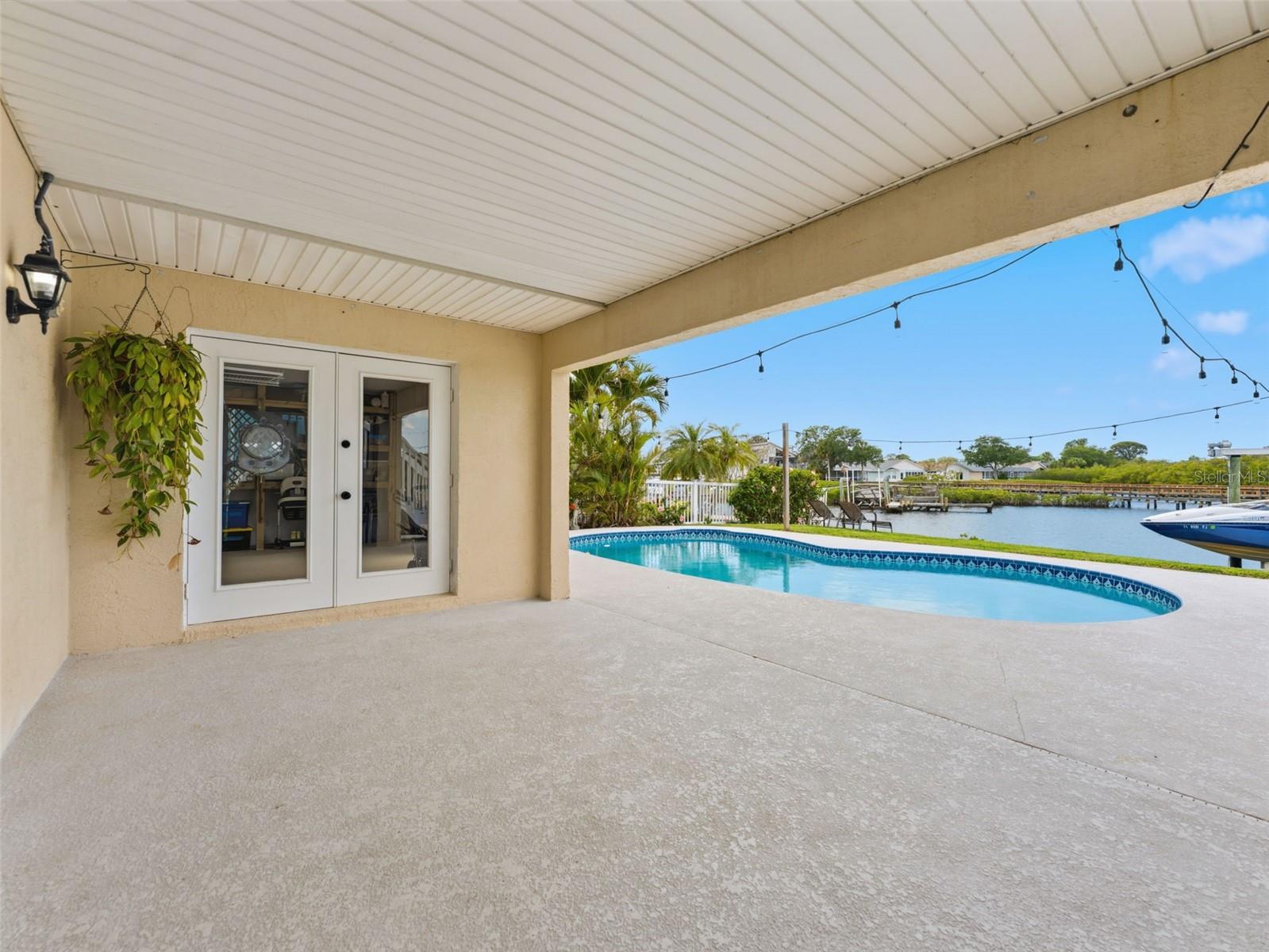 SEA COLONY AT GULF LANDINGS - Residential