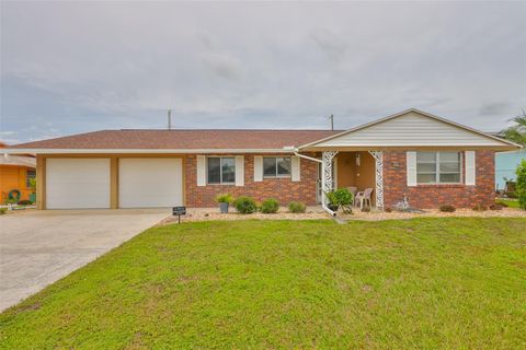 Photo of 643 Oakmont Avenue, Sun City Center, FL 33573 (MLS # TB8424953) Photo of 643 Oakmont Avenue, Sun City Center, FL 33573 (MLS # TB8424953)